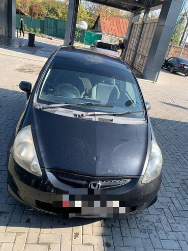 авто на расрочку: Honda Fit: 2002 г., 1.3 л, Вариатор, Бензин, Хетчбек