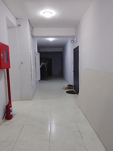 Otaqlar: Satılır: təmirsiz mənzil üçün qaralama vəziyyətdə otaqlar - Bərk — 8