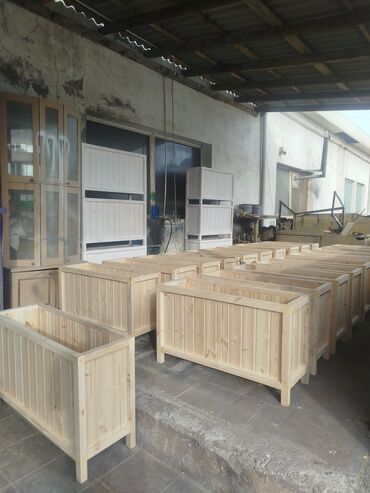 Bitkilər üçün dibçəklər: Dibçək güldanlar. Dipçəklər bir başa sexdən.Sex qiymətinə. ♦️Endrim — 6