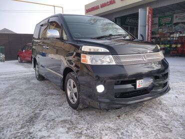 стол с двигателя: Toyota Voxy: 2 л | 2005 г. | Бус