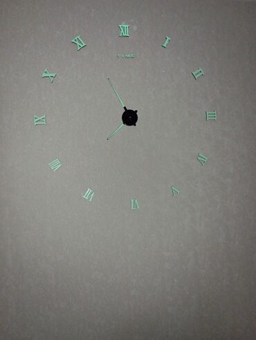 Ev saatları: Divar saatları, Mexaniki, Saniyə əqrəbi — 16