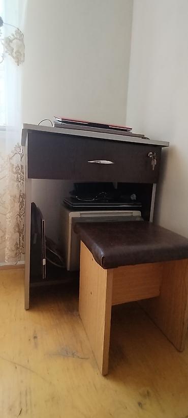 acar az: Kiçik ölçülü kompüter/iş stolu və oturacaq dəsti - Material: ağac — 2