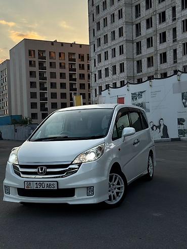 Honda: Honda Stepwgn: 2005 г., 2 л, Газ, Минивэн — 3