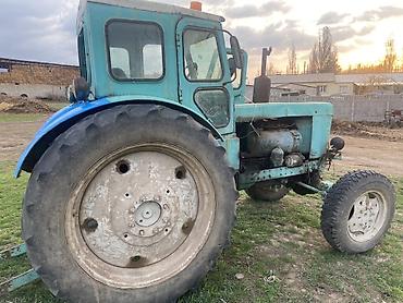 dbscar 2: Трактор колёсный, класс тяги ориентировочно 1,4–2,0. Кабина — 1