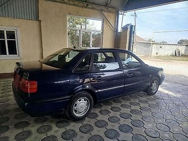 Унаа сатуу: Volkswagen Passat: 1994 г., 1.8 л, Кол менен иштөөчү, Бензин, Седан — 3