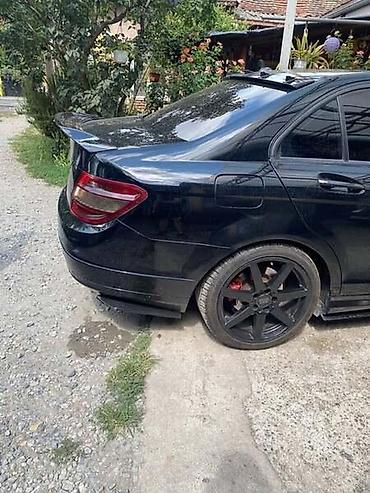 auto plac sirena: DESNO KRILO W204 ZA MERCEDES BENZ C 160, C 180, C 200 . OD 2008. DO — 2