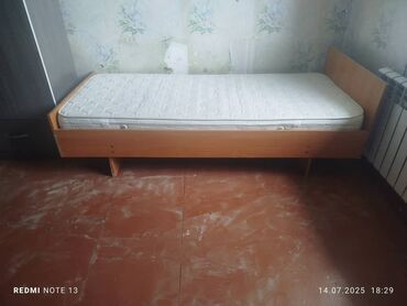 двухъярусная кровать бу бишкек: Продаю кровать в хорошем состоянии с матрасом