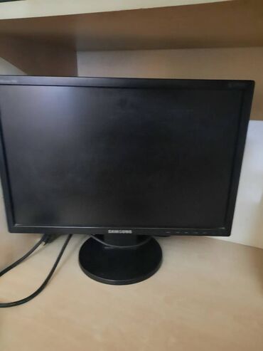 samsung 49 inç monitör: Samsung monitor kompyuter ucun.ishlek veziyyetdedir