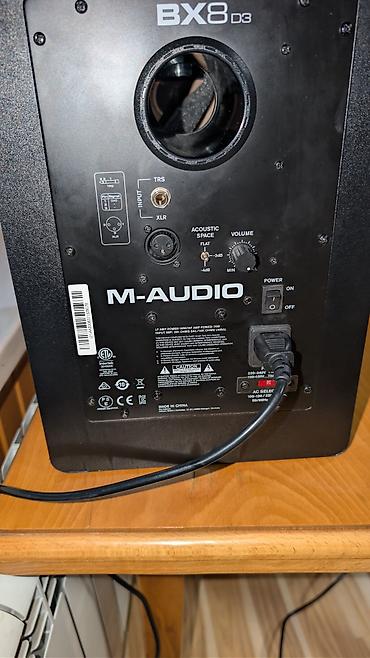Kontrollerlər: M-Audio studiya monitorları və USB audio interfeys dəsti M-Audio BX8 — 7