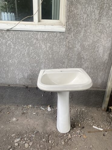 пластик эшик б у: Мойка на стойке, б/у, целая, без трещин. 1000 сом; унитаз б/у, 500сом