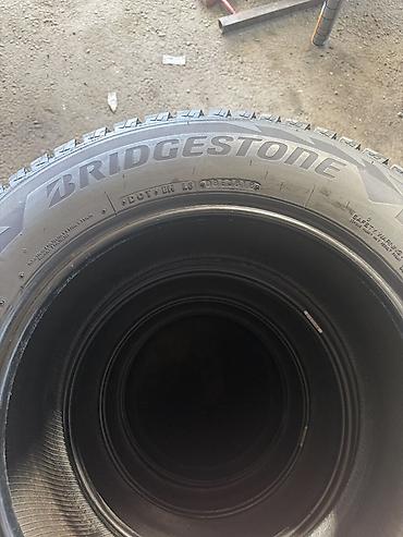 bridgestone blizzak: Комплект зимних шин Bridgestone Blizzak DM-V2 - Размер: 235/65 R17 - — 5