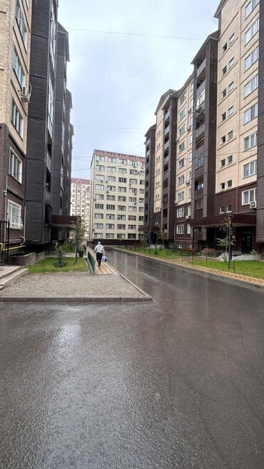 куплю квартиру парк фучика: 2 бөлмө, 70 кв. м, 108-серия, 7 кабат, Дизайнердик ремонт