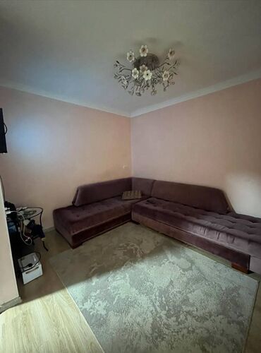 сдаётся квартира в районе пишпек: 1 бөлмө, 30 кв. м, Хрущевка, 1 кабат, Косметикалык ремонт