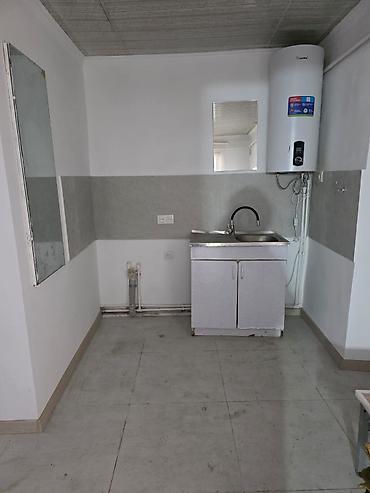 Долгосрочная аренда домов: 47 м², 3 комнаты, Парковка, Забор, огорожен — 11