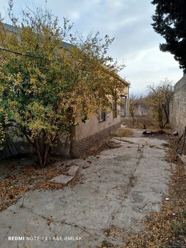 Həyət evləri və villaların satışı: Maştağa qəs. 3 otaqlı, 70 kv. m, Kredit yoxdur, Orta təmir — 15