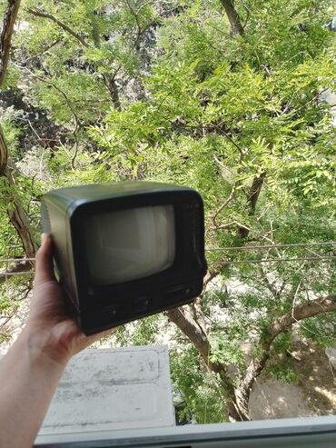 tv kabel: Yeni Televizor Skilltech NEO QLED 24" Pulsuz çatdırılma