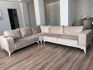 Qida məhsulları: Künc divan