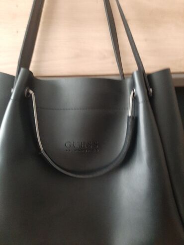 kožna torba: Shoulder bag, Guess, Material: Leather