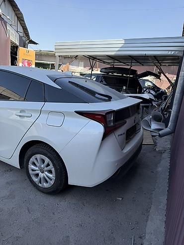 аэрбег: Toyota Prius: 2019 г., Автомат, Гибрид, Хэтчбэк — 4