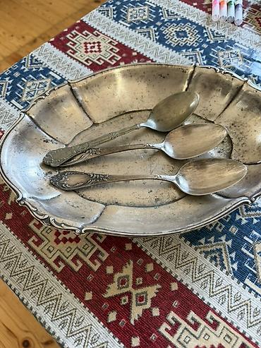 Kolleksiya üçün klassik metal süfrə dəsti - Tərkib: 1 ədəd oval — 2