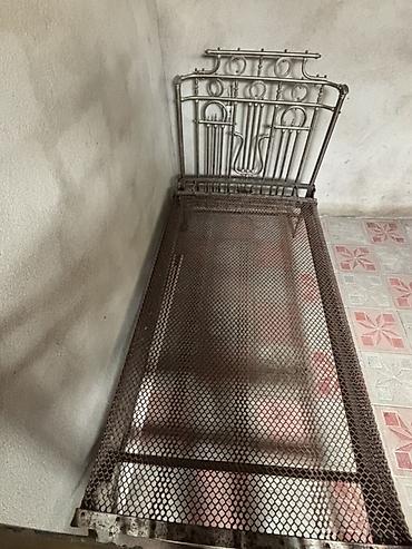 tavan dizaynlari: Metall çarpayı karkası - Material: tamamilə metal konstruksiya (boru — 4