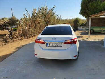 Toyota: Toyota Corolla: 1.4 l. | 2015 έ. Sedan — 10