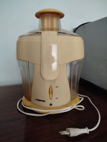 Кухонные плиты и варочные поверхности: Соковыжималка Geepas, Центробежная