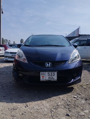 Honda: Honda Fit: 2009 г., 1.5 л, Механика, Бензин, Хэтчбэк