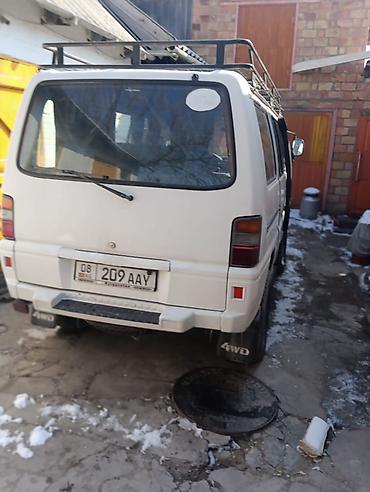 Mitsubishi L300: 1996 г., 2.4 л, Механика, Дизель, Минивэн — 3