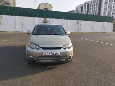 грузовой автомобиль: Honda HR-V: 2003 г., 1.6 л, Автомат, Бензин, Кроссовер