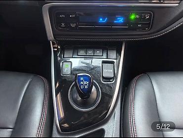 Toyota: Toyota Corolla: 2020 г., 1.8 л, Вариатор, Гибрид, Седан — 12