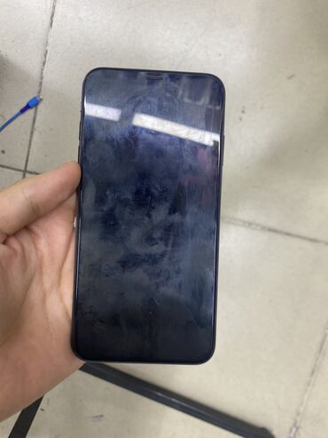 чехол для телефона кожаный: IPhone Xs Max, Колдонулган, 256 ГБ, Black Titanium, Коргоочу айнек, 85 %