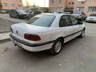 Opel: Opel Omega: 1999 г., 2 л, Механика, Бензин, Седан — 6