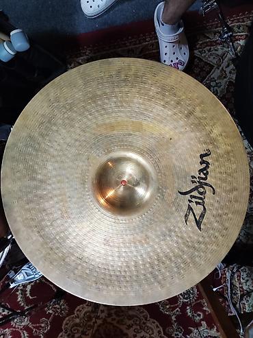 Барабаны: Тарелка Zildjian Avedis Ride - Тип: райд тарелка для ударной — 1