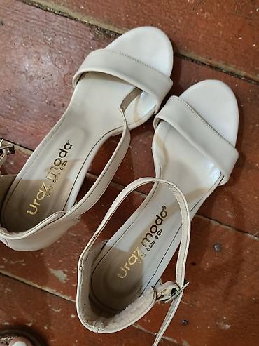 Basanoşka və səndəllər: Qadın yüksək dabanlı sandal – qara rəng - Ölçü: 36 (daban altındakı — 10