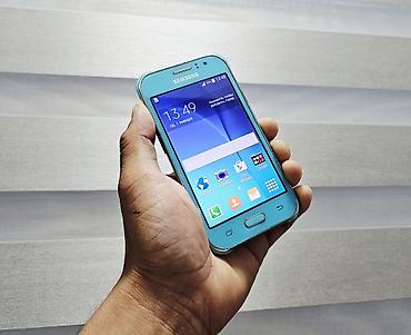 samsung j9: Samsung Galaxy J1, Б/у, 4 ГБ, цвет - Голубой, 2 SIM — 1