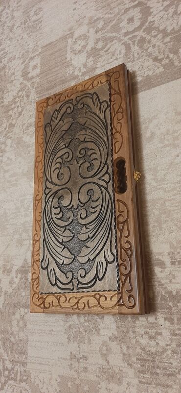 Nərdlər: Taxta oyma nərd-şahmat dəsti - Material: tam ağacdan hazırlanmış — 9