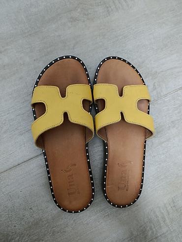 patike 97 cena: Ženske kožne papuče Una Shoes - Model: ravne slip-on papuče sa — 1