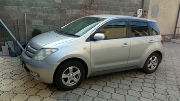 Toyota: Toyota ist: 2002 г., 1.5 л, Автомат, Бензин