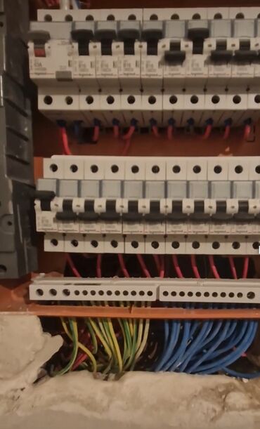 Digər ixtisaslar: Elektirik Santexnik işlərini mükəmməl şəkildə istəyənlər müraciət edə — 7