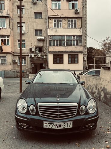 sumqayit masin bazari: Mercedes-Benz E 220: 2.2 l | 2002 il Sedan