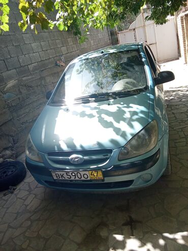 матор на гольф3: Автомобиль Hyundai Getz бирюзового цвета, представленный в кузове