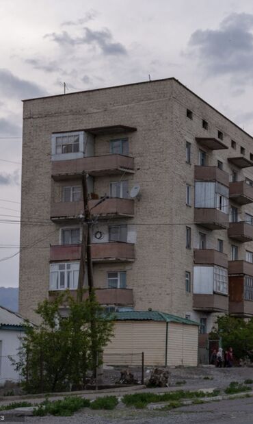 я ищу дом рабочий городок: 2 комнаты, 70 м², 105 серия, 5 этаж, Старый ремонт
