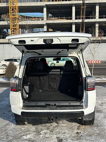 Toyota: Toyota 4Runner: 2020 г., Автомат, Бензин, Внедорожник — 6