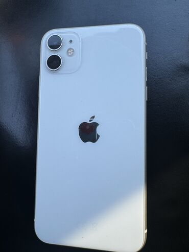 Apple iPhone: IPhone 11, Б/у, 128 ГБ, Белый, 79 %