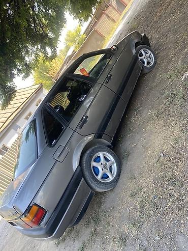 mazda 3 2005: Volkswagen Passat: 1991 г., 1.8 л, Механика, Бензин, Седан — 9