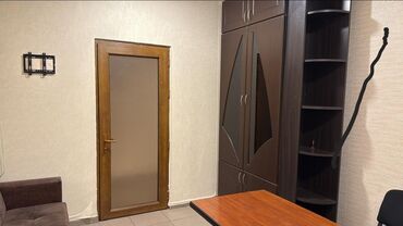 Ofislər: İCARƏYƏ VERİLİR. OFİSTƏHSİL MƏRKƏZLƏRİGÖZƏLLİK SALONU və.s — 2