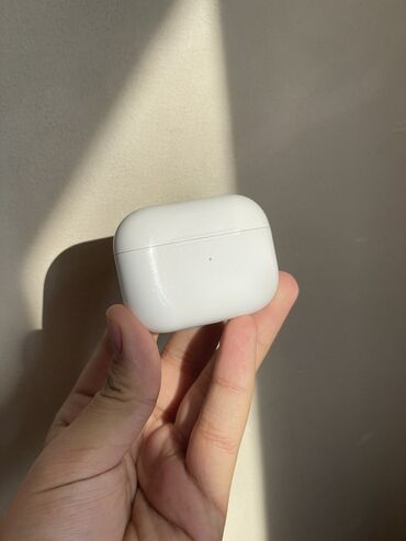 bluetooth naushniki apple: Продаю Airpods pro 1 поколения, оригинал, в отличном состоянии, весь