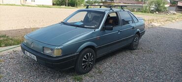 Volkswagen: Volkswagen Passat: 1991 г., 1.8 л, Механика, Бензин, Седан