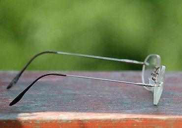 Ostali kućni aparati: K:ACTOR - ram bez rama Okvir za naočare sa dioptrijom. Naočare su u — 5